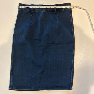 GUESS WOMENS DENIM ZIP UP MINI SKIRT SIZE MEDIUM